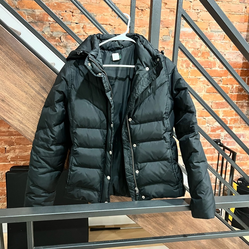 Black J Crew short puffer